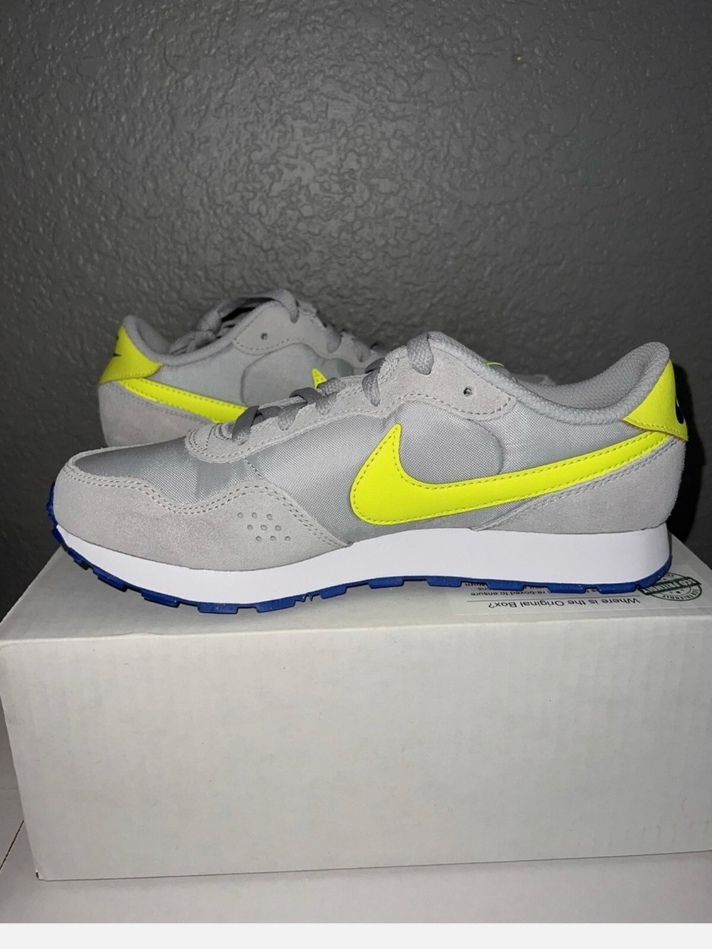 Nike Kids' Retro Runner Sneakers - MD Valiant
